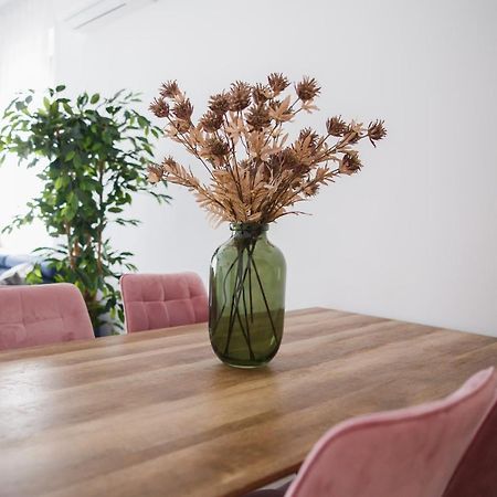 Perfect Harmony At Eas Residence ออราแด ภายนอก รูปภาพ